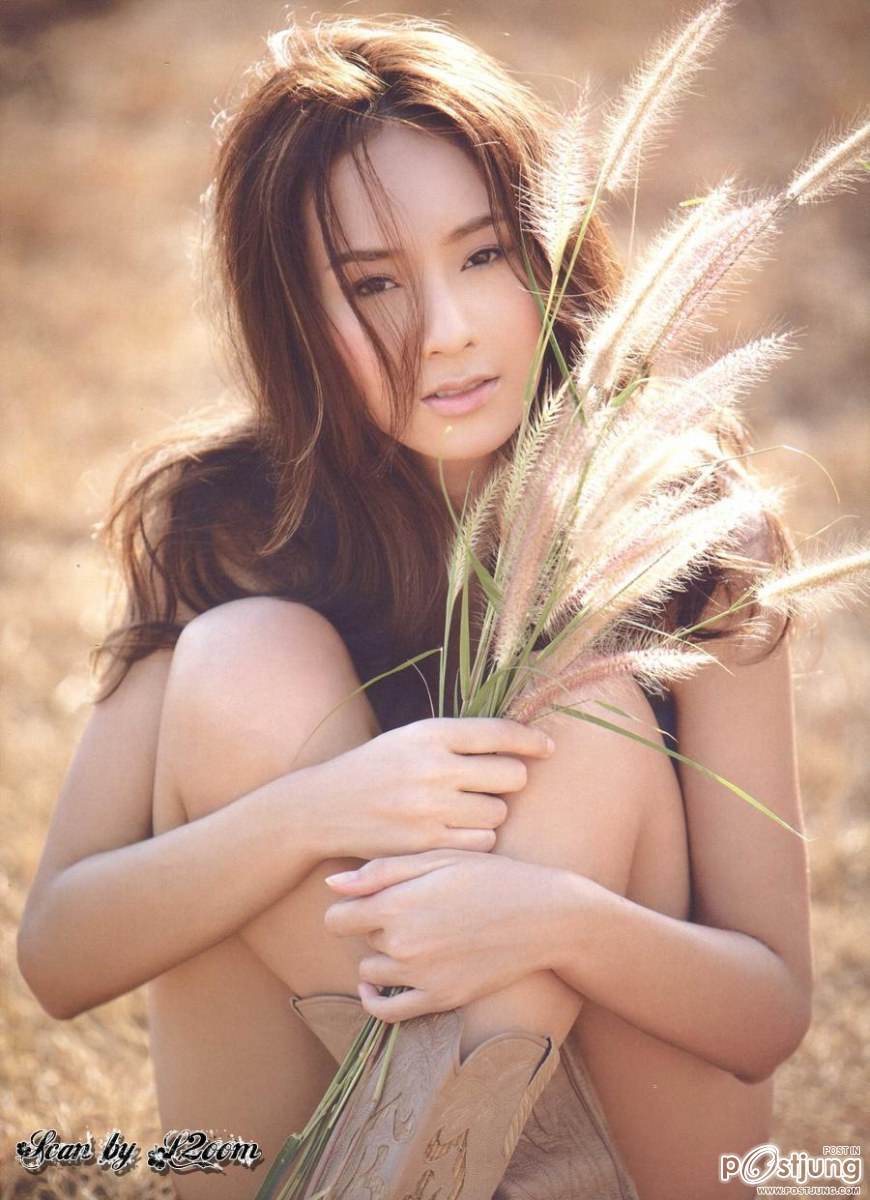 มินท์ ณัฐวรา @ MIX vol. 6 no. 63 February 2012