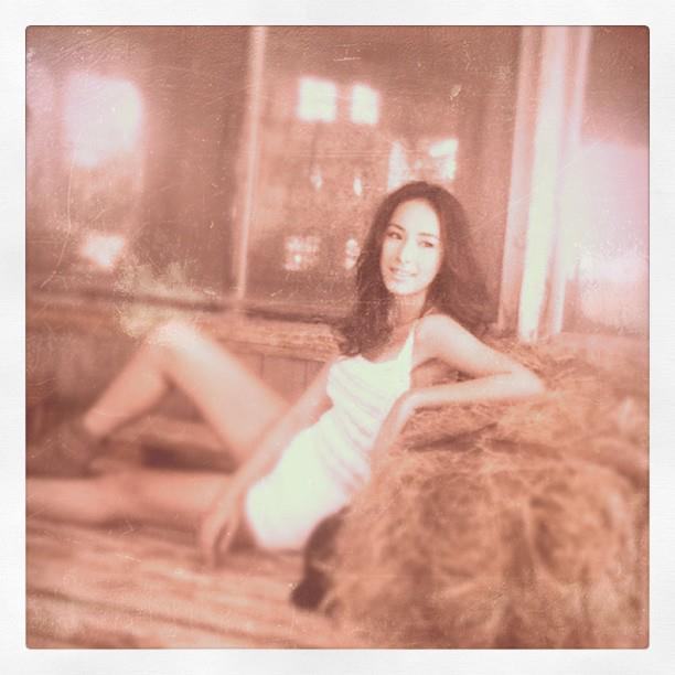 มินท์ ณัฐวรา @ MIX vol. 6 no. 63 February 2012