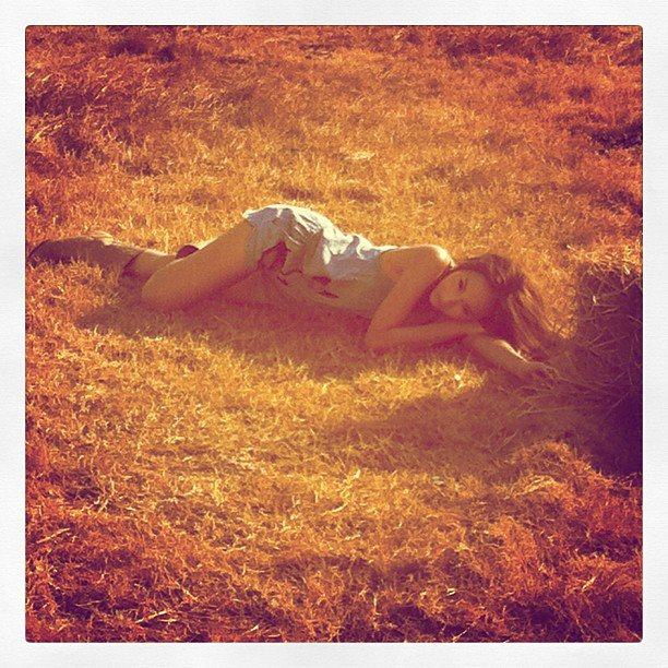 มินท์ ณัฐวรา @ MIX vol. 6 no. 63 February 2012