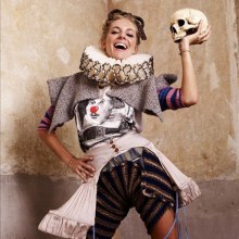 WE ♥ VIVIENNE WESTWOOD: SIENNA MILLER, VIVIENNE WESTWOOD & ANDREAS KRONTHALER FOR COMIC RELIEF CAMPA