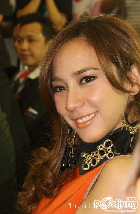 "อั้ม พัชราภา"กับปากสีจี๊ดโดนใจ!!