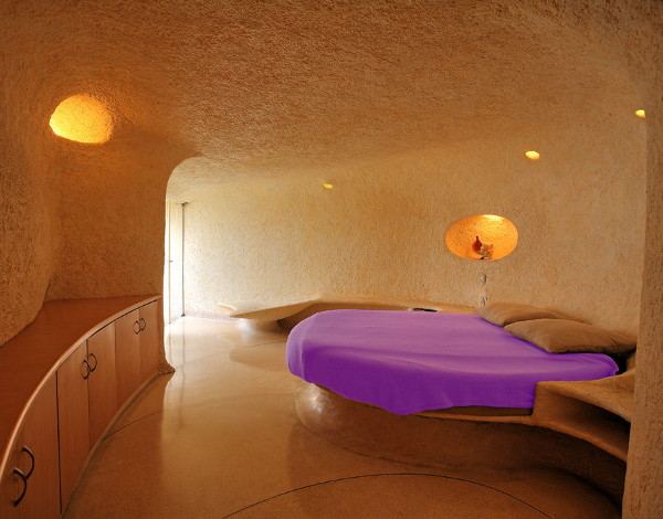 Whimsical House &ndash; Nautilus House in Mexico City