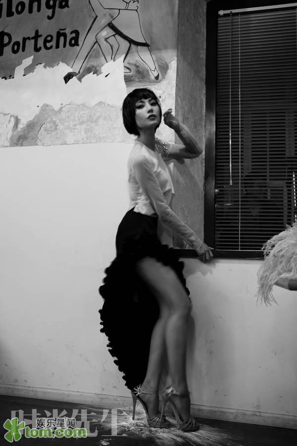 Gao Yuanyuan & @ Esquire Magazine February 2012