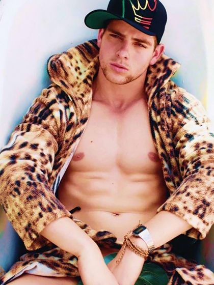 Marcio Amaral for Revista Junior No.29