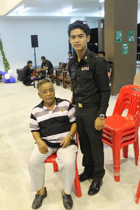 เอ็ม วิทลัยการเมือง