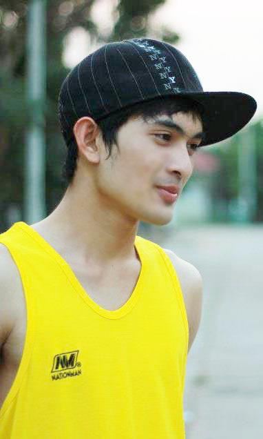 เจนภพ วิดวะ