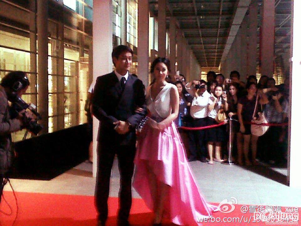 "พี่นุ่น-พี่ป้อง"งาน คม ชัด ลึก อวอร์ด