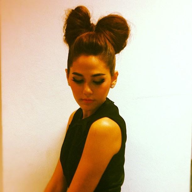 ชมพู่ อารยา กับ ทรงผม เริ่ด ๆ