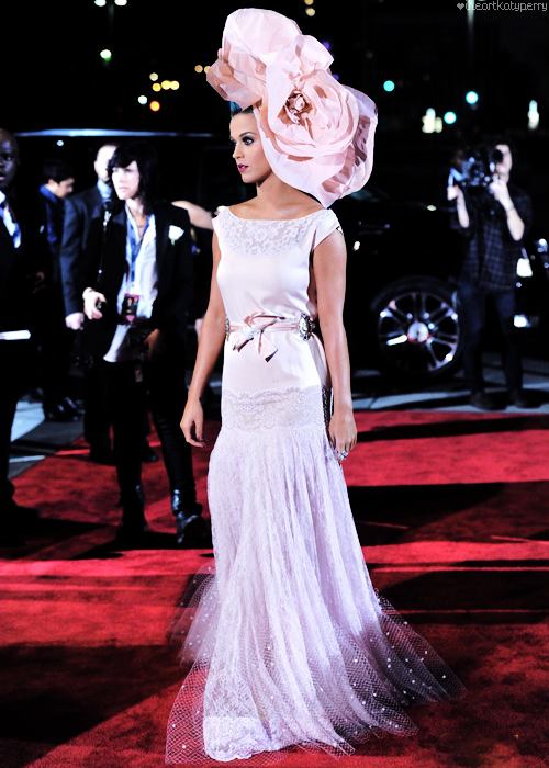 Katy Perry : Petal Power for MusiCares ! สวยๆ