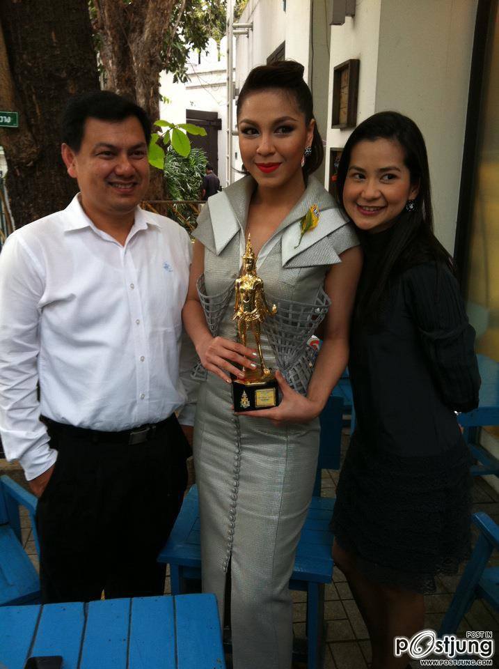 กับเพื่อนๆ