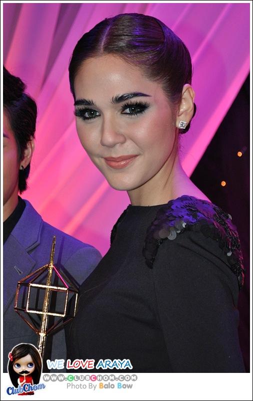 ชมพู่ อารยา รางวัลนักแสดงนำหญิงยอดเยี่ยม โทรทัศน์ทองคำ 2555