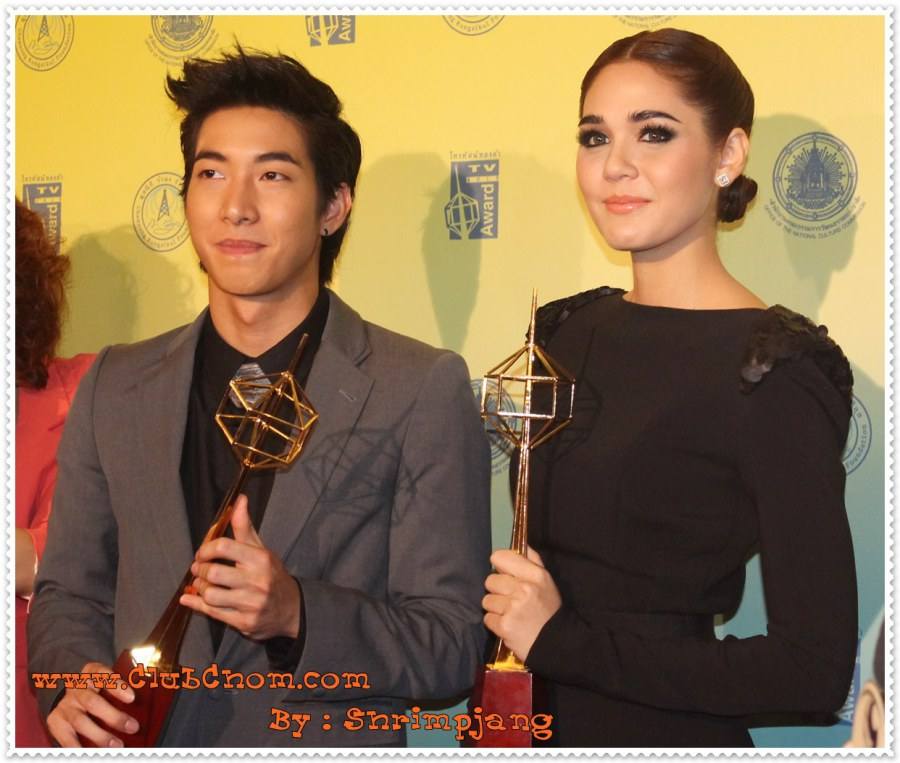 ชมพู่ อารยา งานประกาศรางวัลโทรทัศน์ทองคำ