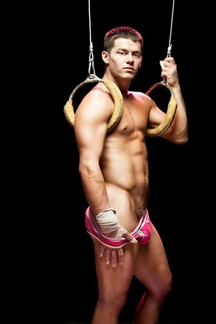 Chip Tanner and his hot gymnastic photo set : XL images