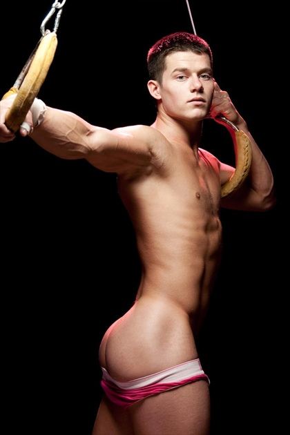 Chip Tanner and his hot gymnastic photo set : XL images
