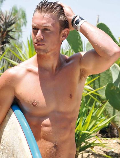 Scott Hoover for Sensitif No.58