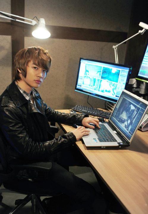 Salamander Guru and The Shadow Operation Team