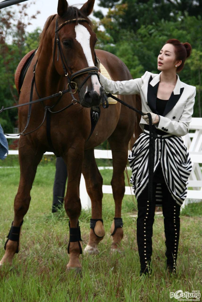 ยุนอึนเฮ Lady Castle●✦☆ คุณหนูครับ..มีรักมาเสิร์ฟ