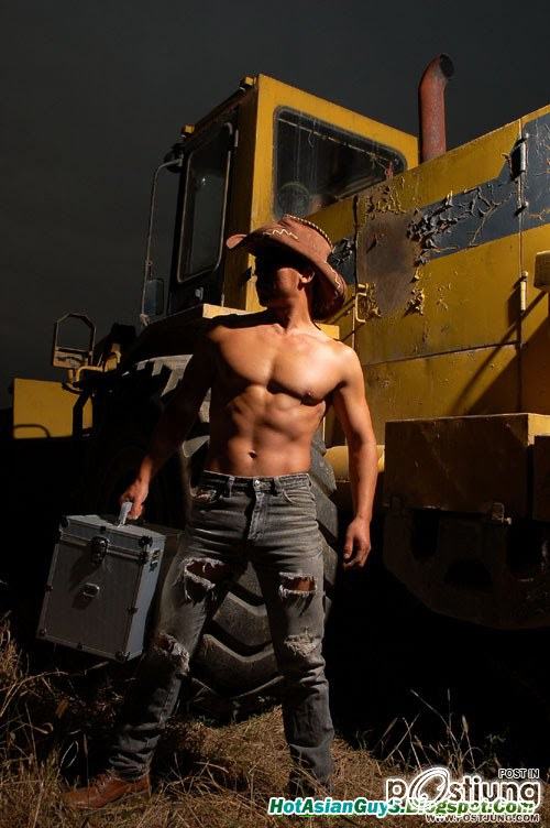 ลึกๆลับๆ