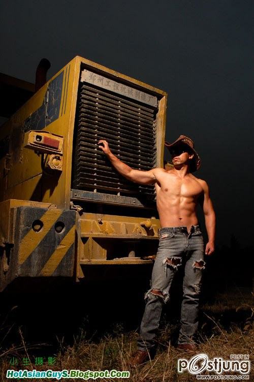 ลึกๆลับๆ