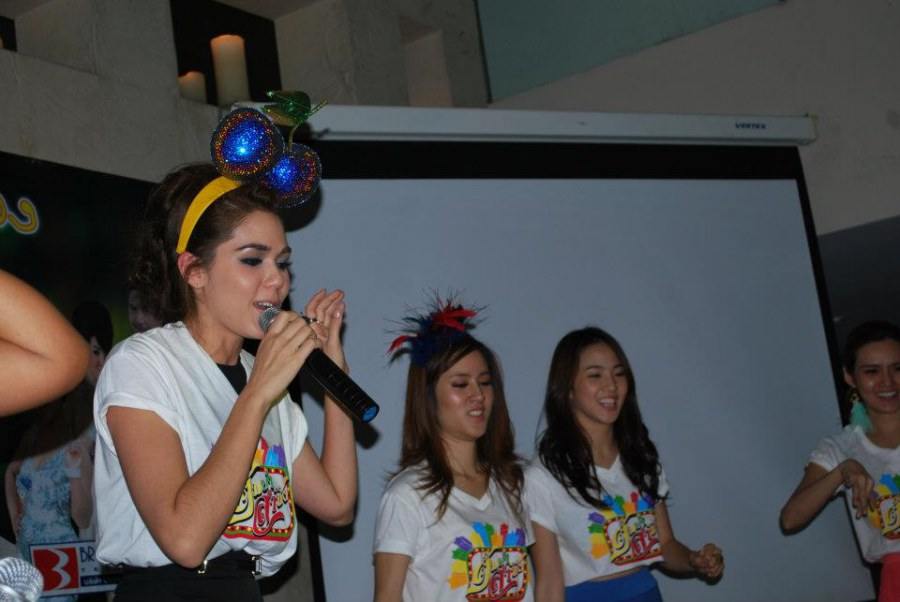 ชมพู่ อารยา ในงานเลี้ยงปิดกล้องละครต้มยำลำซิ่ง