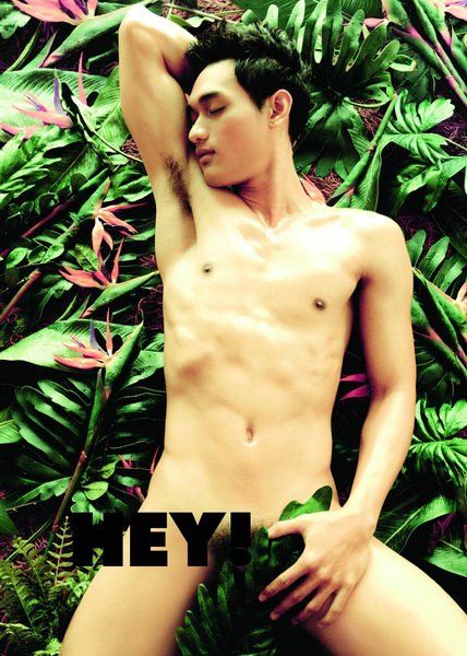 HEY! vol.4 no.38 February 2012