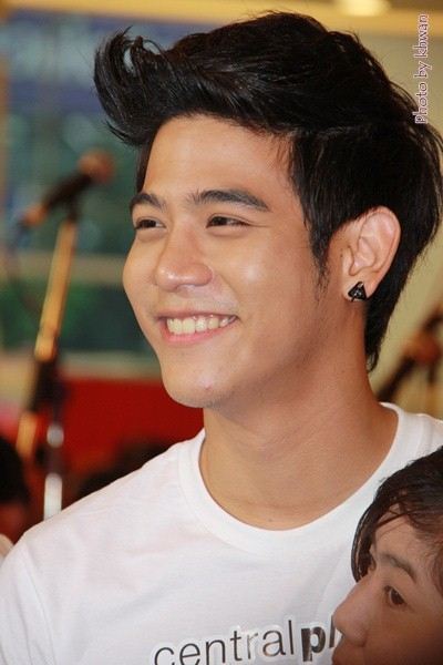 [{PIC] cute ^^ น่ารัก น่าเลิฟ หมาก-พอร์ช จากงาน กอด CHARITY @ Central Plaza Rama 9 เมื่อวานนี้จ้า<<