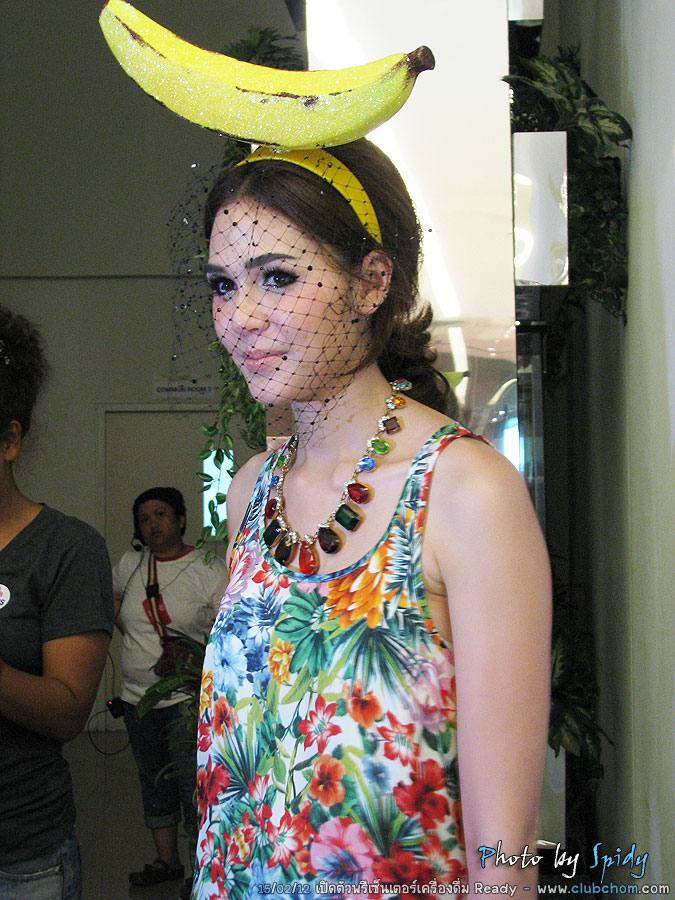 ชมพู่ อารยา กับชุดน่ารักๆ