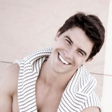 รอยยิ้มละลายใจคนไหน...