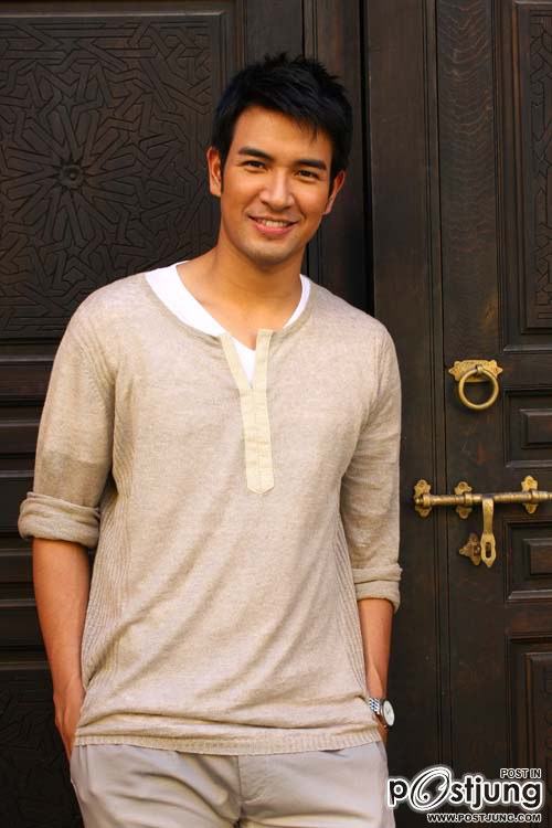 รอยยิ้มละลายใจคนไหน...