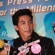 โตโน่ ไม่ท้อกระแสเน็ตถล่มเละ ไม่คู่ควรนักแสดงนำชายโทรทัศน์ทองคำ