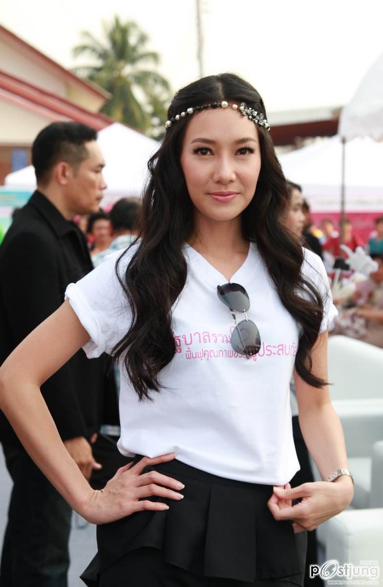 “นุ่น-โฬม-จุ๋ย-อ้วน” ร่วมงาน “รัฐบาลรวมใจ ฟื้นฟูคุณภาพชีวิตผู้ประสบภัย”