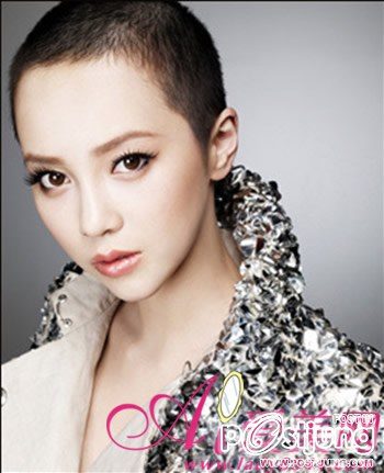 สาวสวยผมสกินเฮด ICONIQ SHISEDO