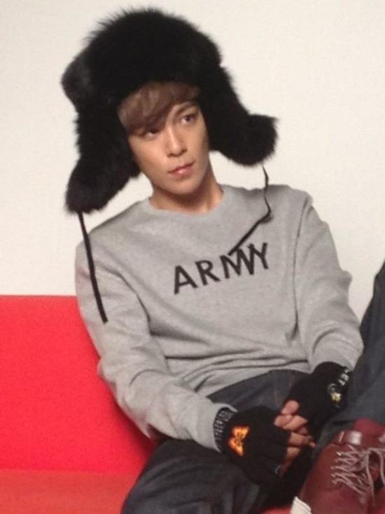 T.O.P @ High Cut vol.71 feb 17-29, 2012