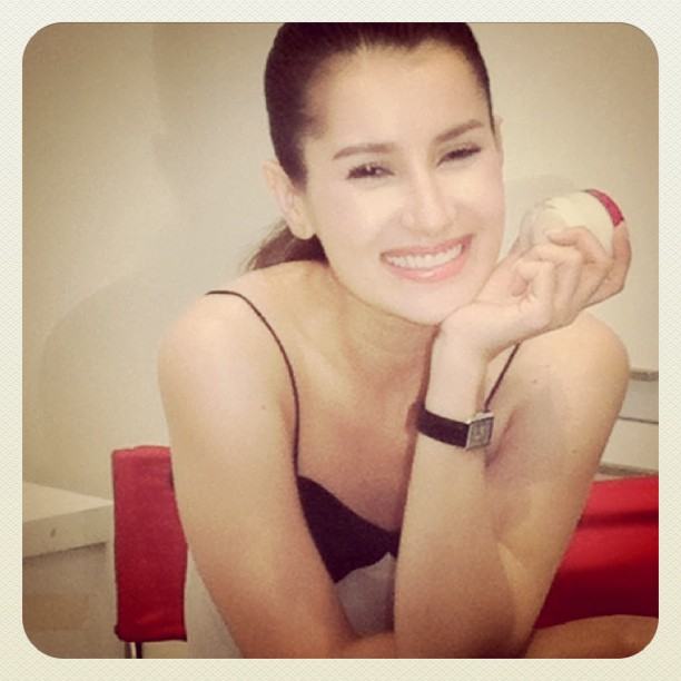 สวยเพียวใส ไร้เมคอัพ แบบฉบับดารา