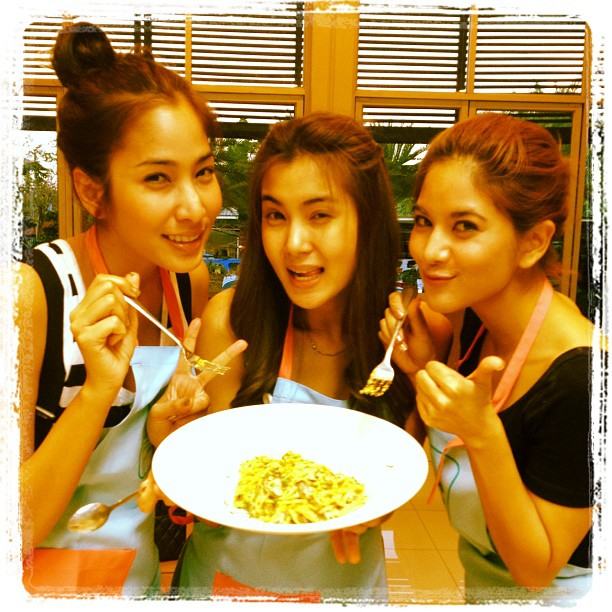 สวยเพียวใส ไร้เมคอัพ แบบฉบับดารา