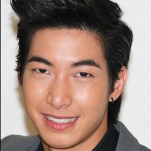 โตโน่ @ งานโทรทัศน์ทองคำ ครั้งที่ 26 ประจำปี 2554