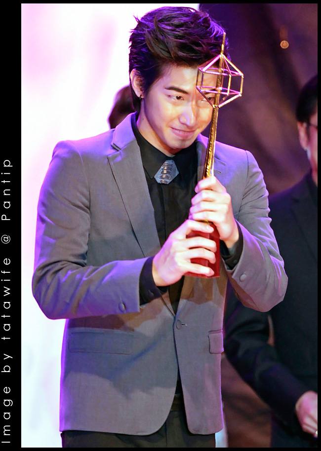 โตโน่ @ งานโทรทัศน์ทองคำ ครั้งที่ 26 ประจำปี 2554