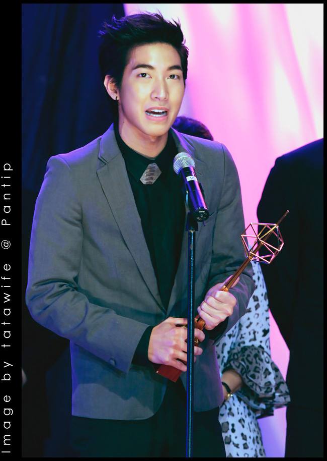 โตโน่ @ งานโทรทัศน์ทองคำ ครั้งที่ 26 ประจำปี 2554