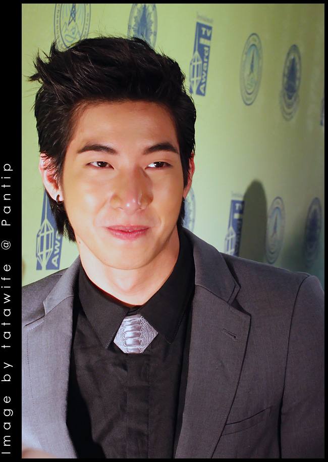 โตโน่ @ งานโทรทัศน์ทองคำ ครั้งที่ 26 ประจำปี 2554