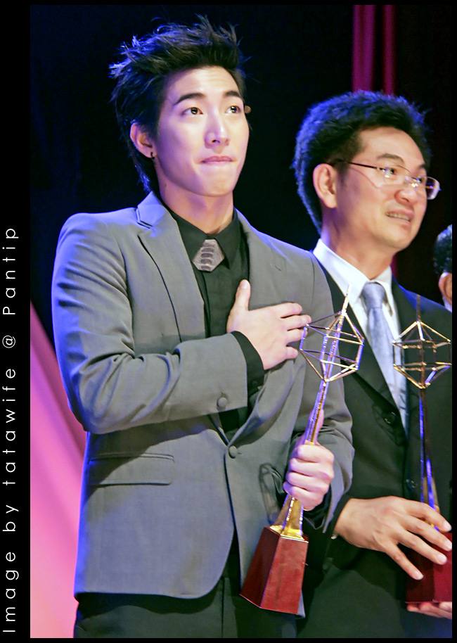 โตโน่ @ งานโทรทัศน์ทองคำ ครั้งที่ 26 ประจำปี 2554