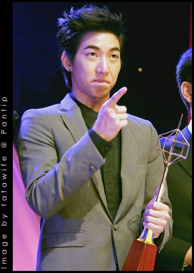 โตโน่ @ งานโทรทัศน์ทองคำ ครั้งที่ 26 ประจำปี 2554