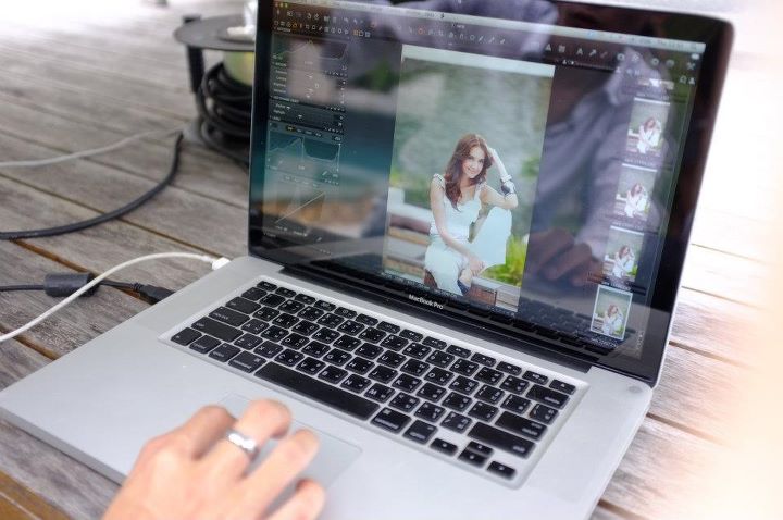 ซาร่า เล็กจ์ เบื้องหลังถ่ายแบบนิตยสารชีวจิต ฉบับ กุมภาพันธ์ 2555