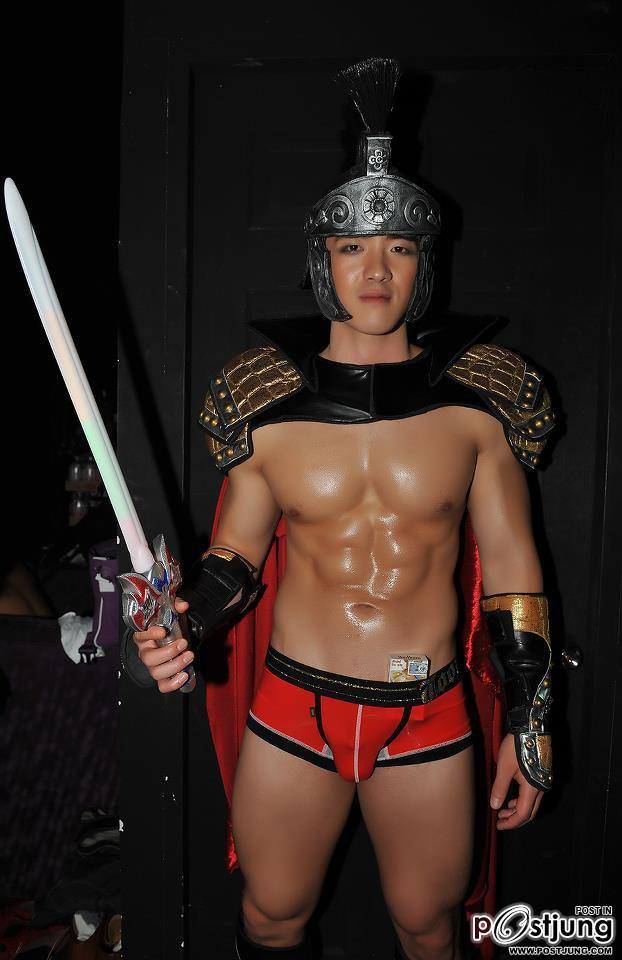 คมเข้มแบบนี้...