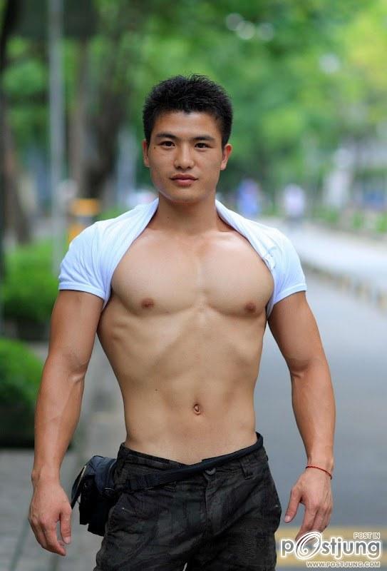 หล่อล่ำแบบบ้านๆ