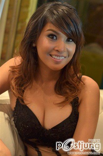 ดาราประชันอึ๋มในงาน Star's Choice Awards 2011ดาราประชันอึ๋มในงาน Star's Choice Awards 2011