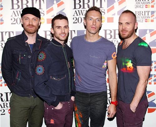 ผลรางวัล Brit Award อเดล ซิวเพียบ - ชูนิ้วกลางบนเวที