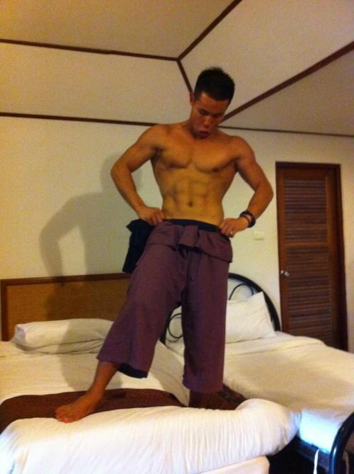 เที่ยงแล้วววววววว