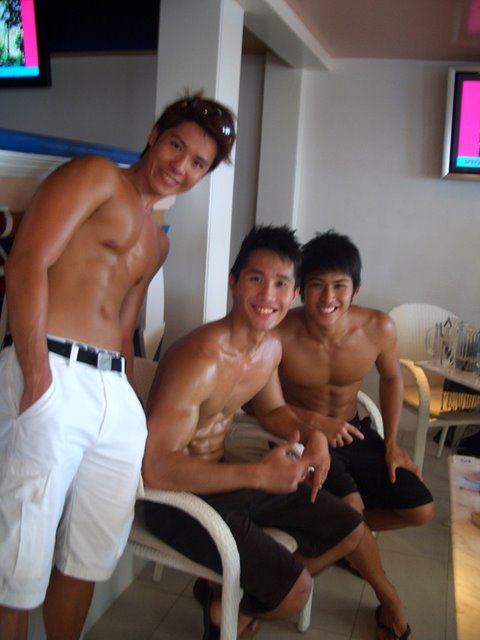 เที่ยงแล้วววววววว