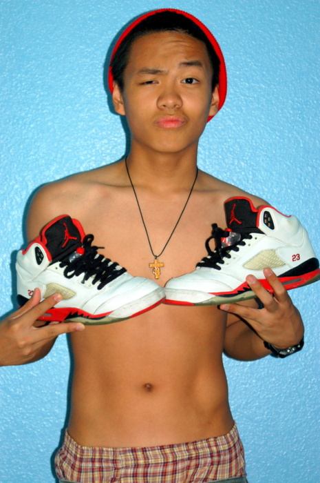 อ้าปากทานหนุ่มๆ