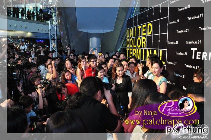 ประมวลภาพ"อั้ม พัชราภา"สวยเริ่ดเจิดจรัส@United Color Terminal 21 Fashion Show!